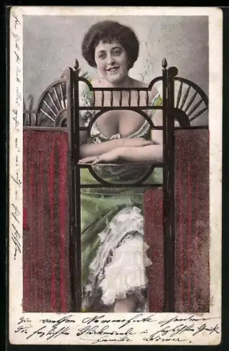 Glitzer-Perl-AK Dame mit grossem Dekollete