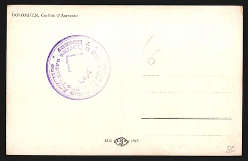 AK Cortina d `Ampezzo, Ortsansicht mit Kirche gegen die Berge