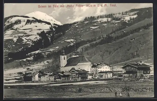 AK Brixen /Tirol, Ortsansicht mit Kirche und Hoher Salve