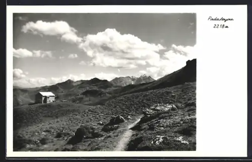 AK Naturfreundehaus am Padasterjoch mit dem Tribulaun