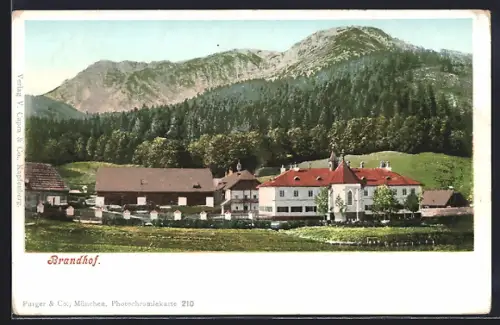 AK Gusswerk /Stmk., Teilansicht gegen das Gebirge