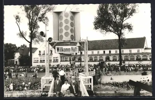 AK Wedel-Schulau, Gäste am Fährhaus