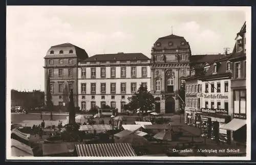 AK Darmstadt, Markt-Kaffee L. Schwinn, Marktplatz mit Schloss