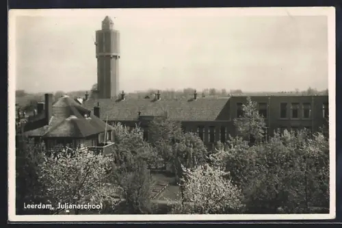 AK Leerdam, Julianaschool