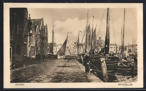 AK Maassluis, Haven
