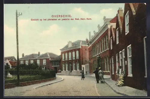 AK Rotterdam-Overschie, Gezicht op het plantsoen pastorie der Ned. Herv. Kerk