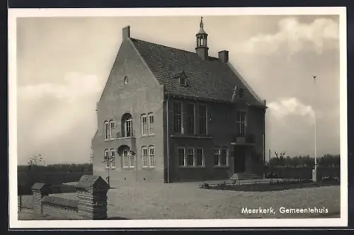 AK Meerkerk, Gemeentehuis