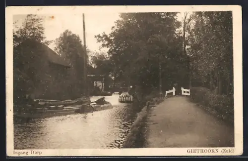 AK Giethoorn, Zuid, Ingang Dorp