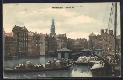 AK Amsterdam, Damrak, Partie mit Lastkähnen