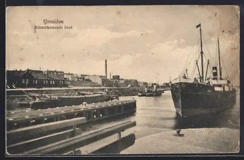 AK IJmuiden, Binnenkomende boot