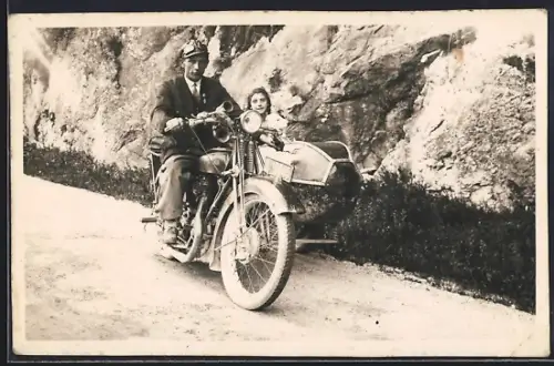 Foto-AK Motorrad NSU mit Kind und Hund im Seitenwagen