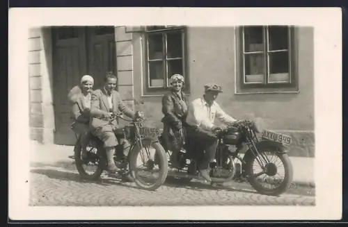 Foto-AK Motorrad A. J. S. und Puch, Kennzeichen AXXIII 949 u. AXXIII 966