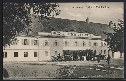 AK Mühllacken, Bade- und Curhaus mit Kurgästen