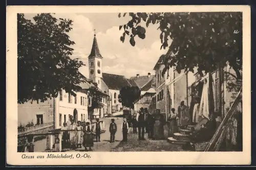 AK Mönichdorf /O.-Oe., Ortspartie mit Kirche