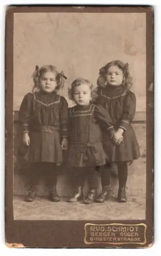 Fotografie Rud. Schmidt, Bergen /Rügen, Gingsterstrasse, Hertha, Karl und Lotte als Kinder
