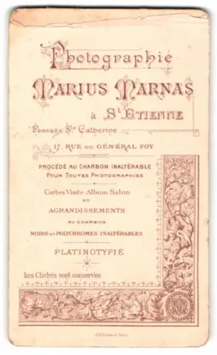 Fotografie Marius Marnas, St. Étienne, Rue du Général Foy 17, aufgelistete Dienstleistungen nebst Jugendstil Verzierung