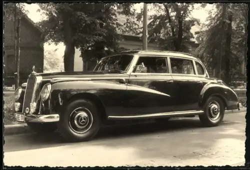 Fotografie Barnowitz, Berlin-Schöneberg, Auto Mercedes Benz Adenauer, Luxus-Limousine
