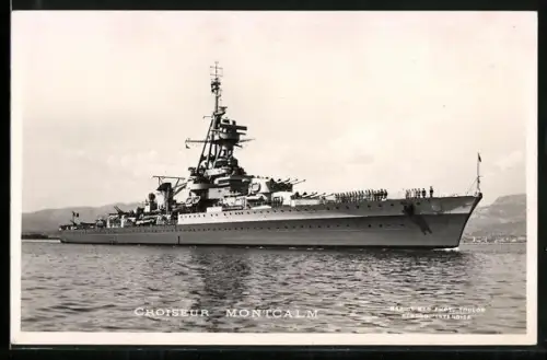 AK Kriegsschiff Croiseur Montcalm auf See