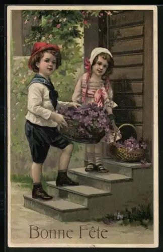 Präge-AK Junge und Mädchen mit Blumenkörben auf einer Treppe, Bonne Fête