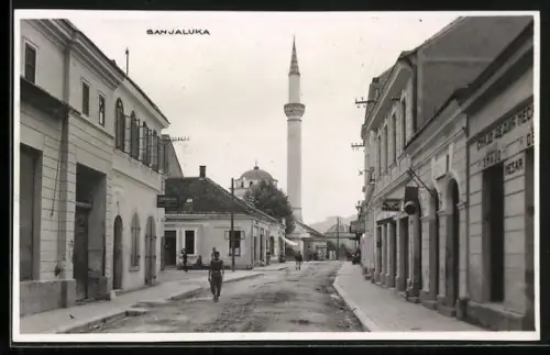 AK Banja Luka, Strassenpartie mit Blick auf Moschee