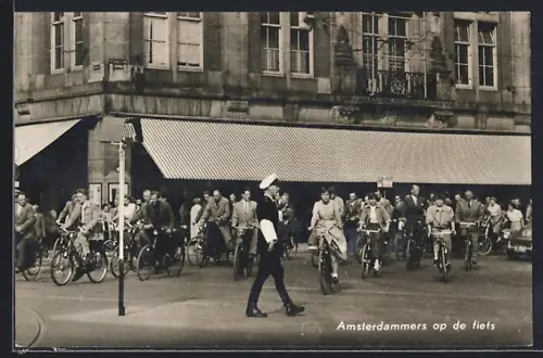 AK Amsterdam, Amsterdammers op de fiets