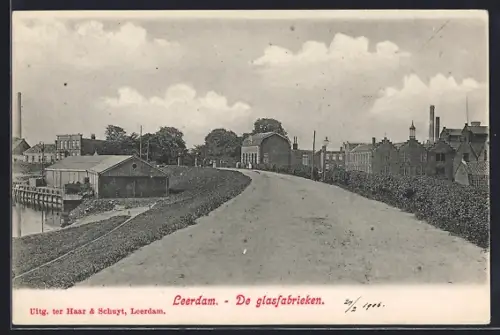 AK Leerdam, De glasfabrieken