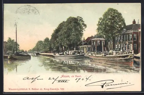 AK Assen, de Vaart, Blick den Kanal hinab mit Booten und Wohnhäusern an der Uferpromenade