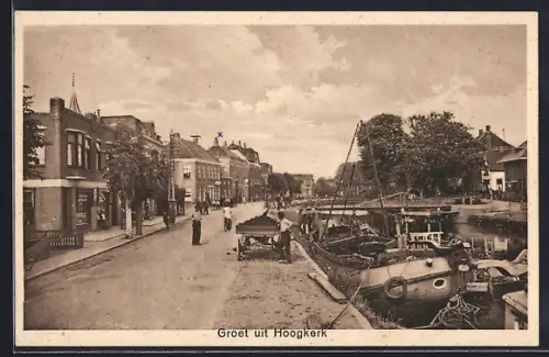 AK Hoogkerk, Strassenpartie mit Passanten