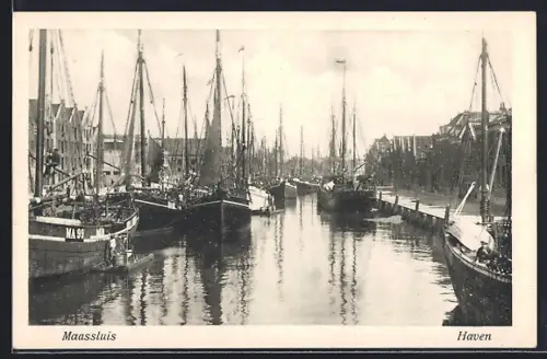 AK Maassluis, Haven