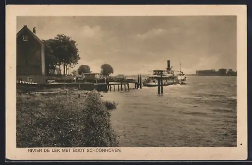 AK Schoonhoven, Rivier de Lek met Boot