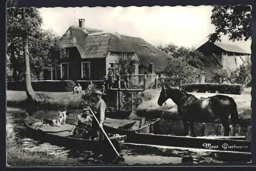 AK Giethoorn, Ortspartie mit Kähnen u. Pferd