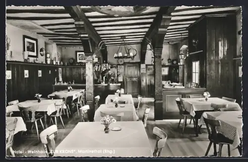 AK Martinsthal /Rhg., Hotel-Weinhaus Zur Krone, Innenansicht Gastraum