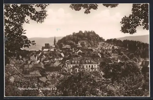 AK Lindenfels i. O., Ortsansicht mit Berg