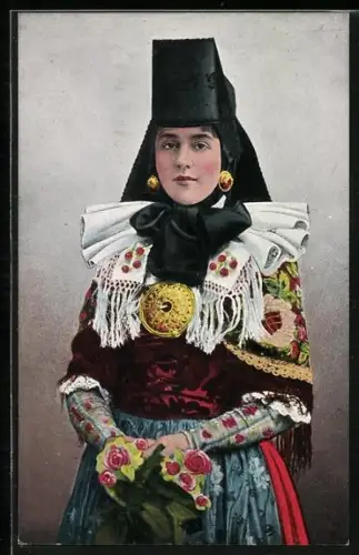 AK Frau in Tracht Schaumburg-Lippes