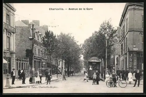 AK Charleville, Avenue de la Gare, Strassenbahn
