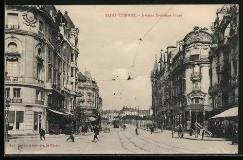 AK Saint-Etienne, Avenue Président Faure, Strassenbahn