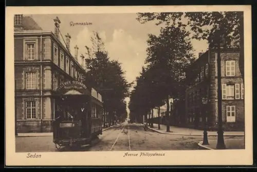 AK Sedan, Avenue Philippoteaux mit Strassenbahn
