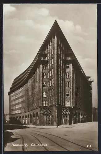 AK Hamburg Kontorhausviertel, Blick aufs Chile Haus