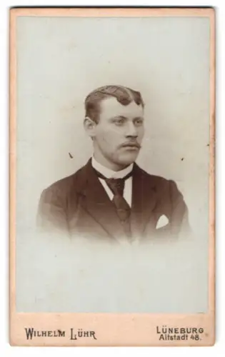 Fotografie Wilhelm Lühr, Lüneburg, Altstadt 48, Wilhelm im Porträt