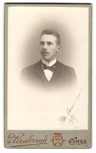 Fotografie P. Winbergh, Orsa, Olle O. mit Schnurrbart 1907