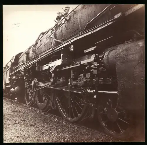 Fotografie Eisenbahn Deutsche Reichsbahn, Dampflok - Lokomotive, Detail des Antriebs, Räder & Schubstangen