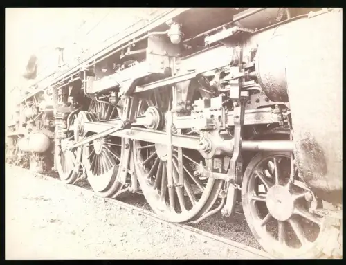 Fotografie Eisenbahn Deutsche Reichsbahn, Dampflok - Lokomotive, Antrieb Detail der Räder & Schubstangen