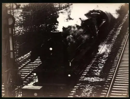 Fotografie Eisenbahn Deutsche Reichsbahn, Dampflok - Lokomotive No. 042 105-7, Güterzug mit Tankwaggons in Fahrt