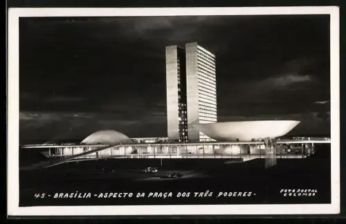 AK Brasilia, Aspecto da Praca dos tres Poderes