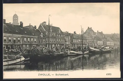 AK Zwolle, Buitenkant