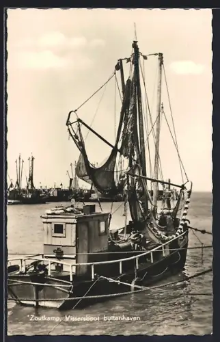 AK Zoutkamp, Vissersboot buitenhaven
