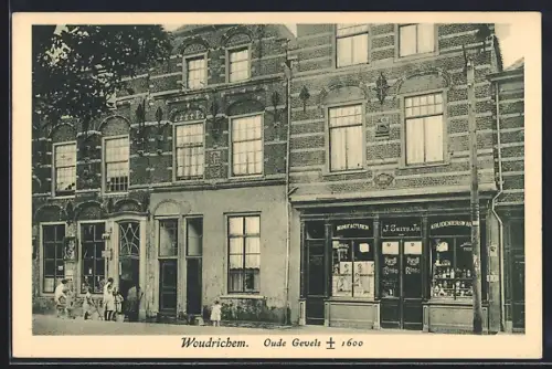 AK Woudrichem, Oude Gevels