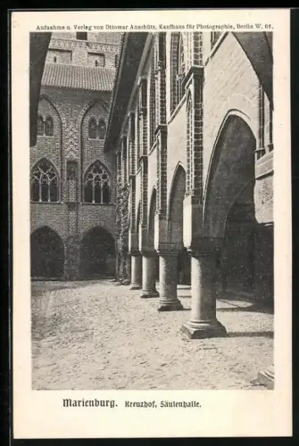 AK Marienburg, Kreuzhof mit Säulenhalle