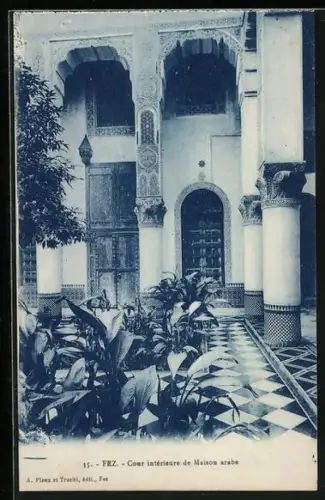 AK Fez, Cour intérieure de maison arabe