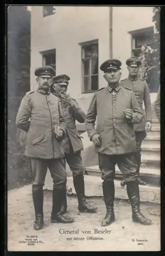 AK Heerführer General von Beseler mit seinen Offizieren